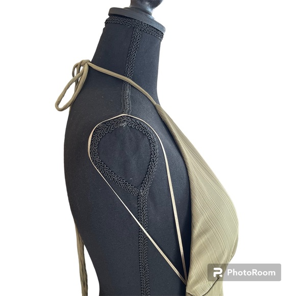 Urban Planet Women’s Olive Halter Jumpsuit Size S - Picture 4 of 4